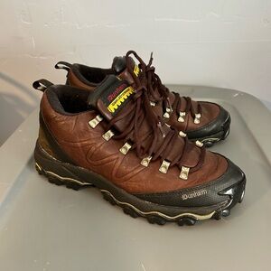 DUNHAM Waffle Stomper Womens 8.5 B BOOTS WATERPROOF Vibram Sole HIKING leather